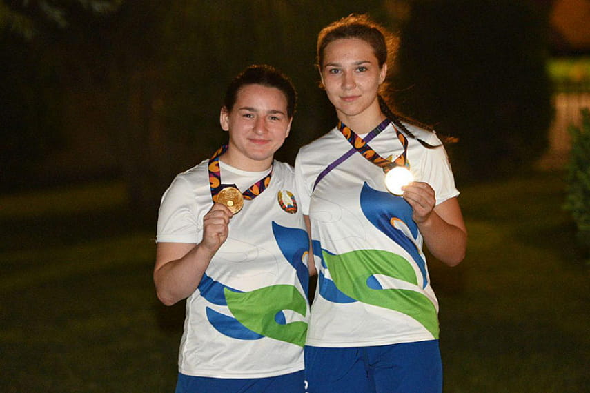 ДВЕ БЕЛОРУССКИЕ СПОРТСМЕНКИ СТАЛИ ЧЕМПИОНКАМИ ТУРНИРА ПО БОРЬБЕ ЕЮОФ В БАКУ
